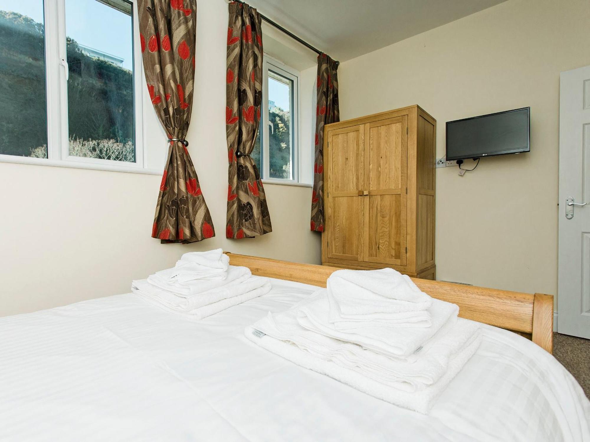 Sunny Beach Apartments Shanklin Exterior foto